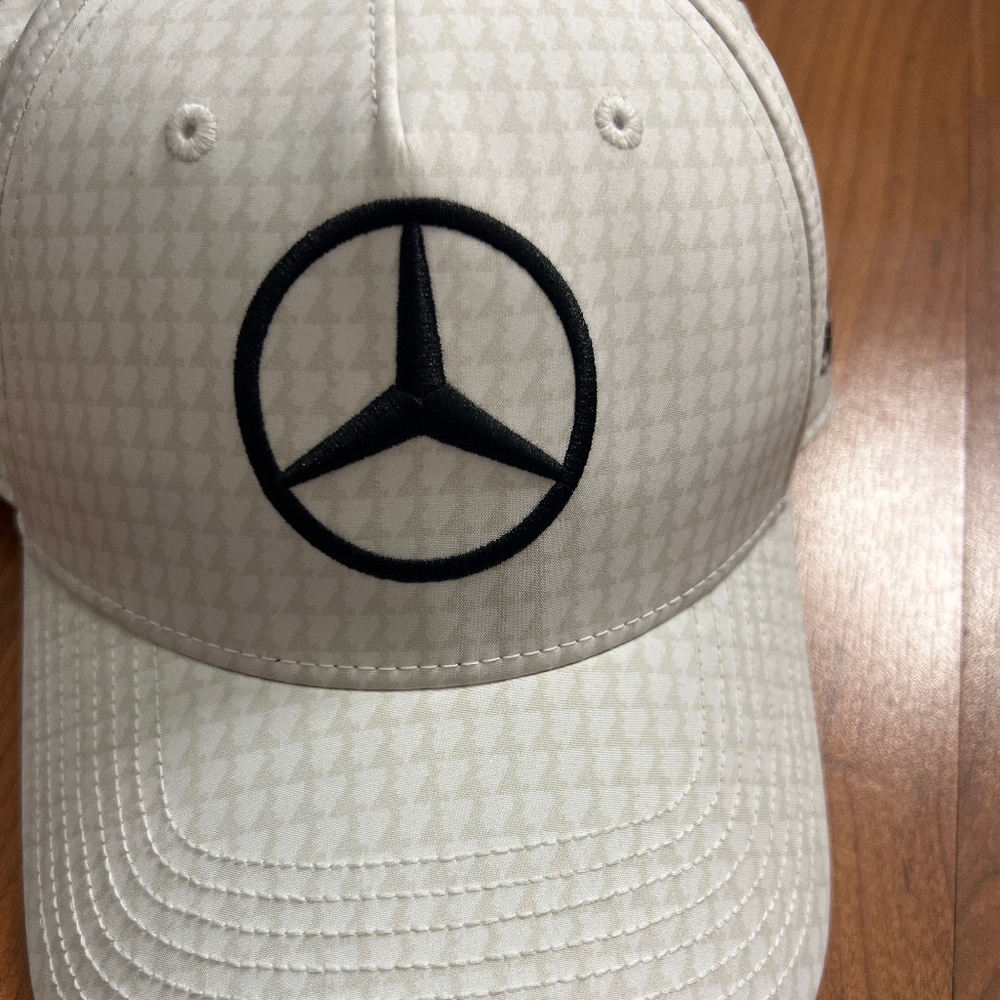 F1 Mercedes SnapBack